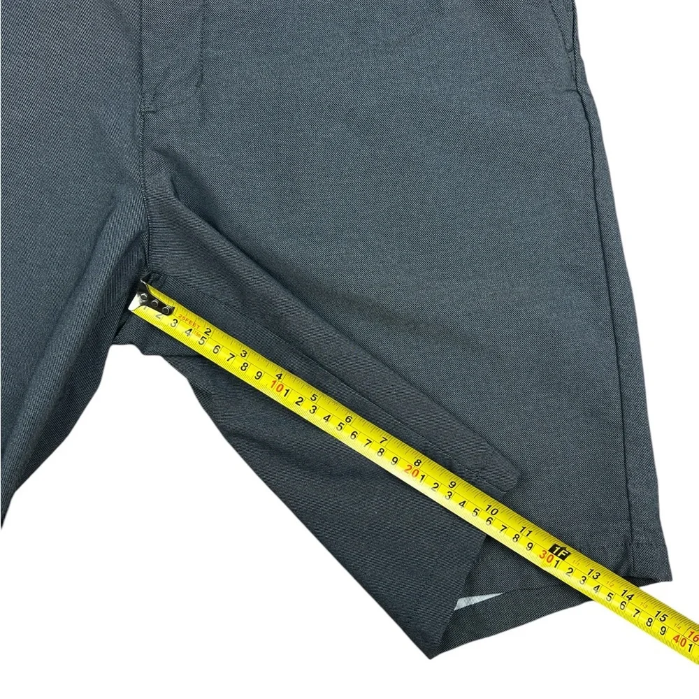Travis Mathew Shorts‎ Men’s 38 (Approx) Gray Golf Flat Front Outdoor - READ!